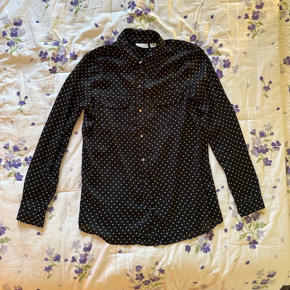 Liz Claiborne Black and White Polka Dot Button Up shirt Blouse. Barely worn.